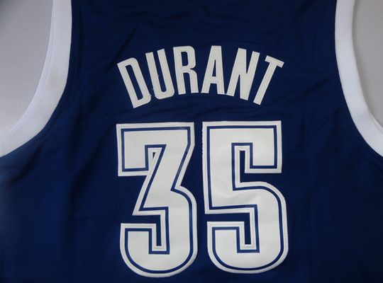 体育最低1299元 山东男篮新赛季CBA联赛常规赛主场套票开售